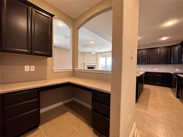 1401 Mesa Crest Drive, Fort Worth, TX 76052