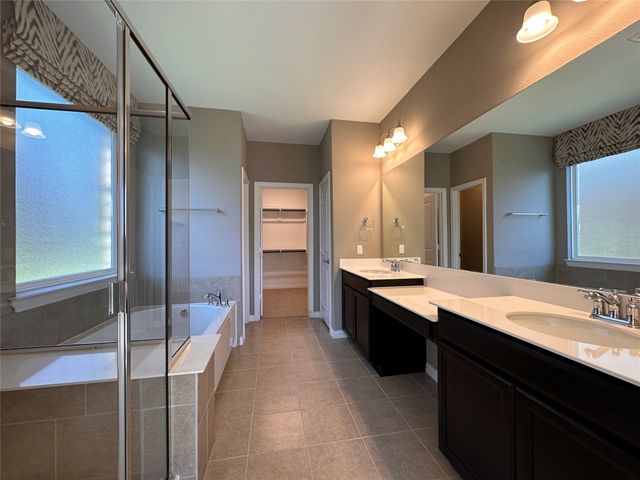 1401 Mesa Crest Drive, Fort Worth, TX 76052