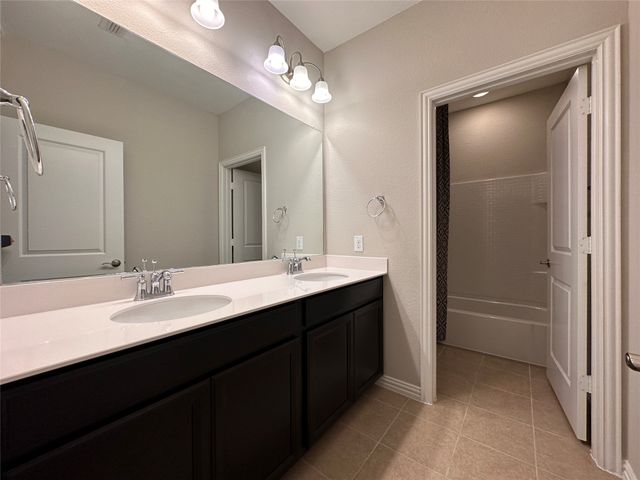 1401 Mesa Crest Drive, Fort Worth, TX 76052