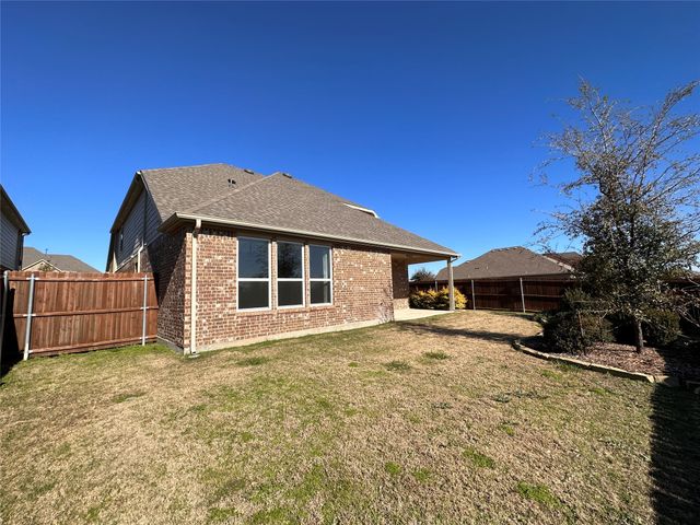 1401 Mesa Crest Drive, Fort Worth, TX 76052