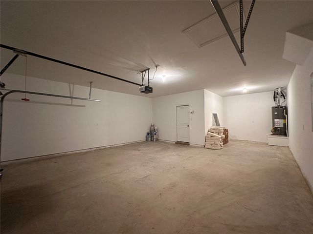 1401 Mesa Crest Drive, Fort Worth, TX 76052