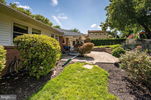 505 SHERWOOD ST, Reading, PA 19607