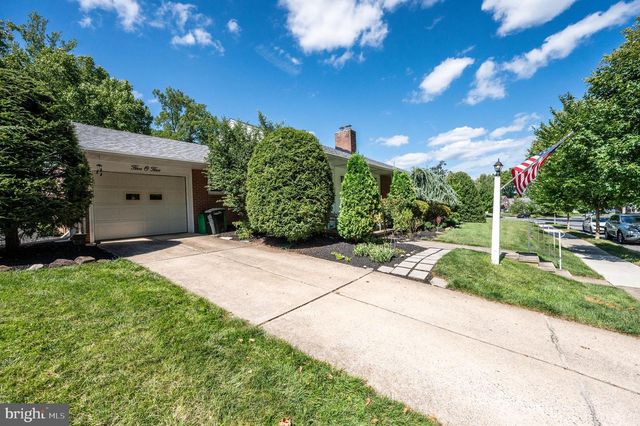 505 SHERWOOD ST, Reading, PA 19607