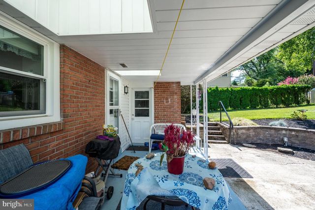505 SHERWOOD ST, Reading, PA 19607