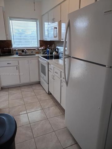 201 NE 14th Ave 10C, Hallandale Beach, FL 33009