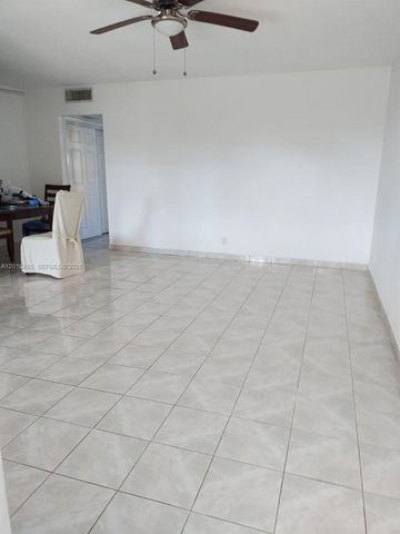 201 NE 14th Ave 10C, Hallandale Beach, FL 33009