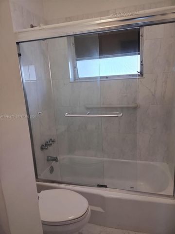 201 NE 14th Ave 10C, Hallandale Beach, FL 33009