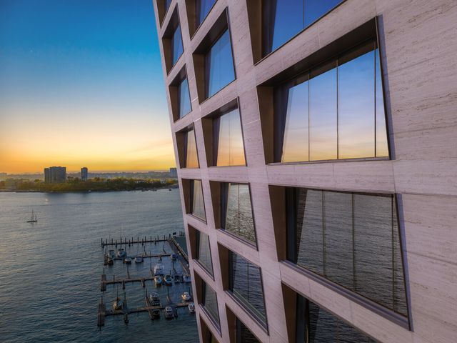 500 W 18TH Street EAST18B, New York City, NY 10011