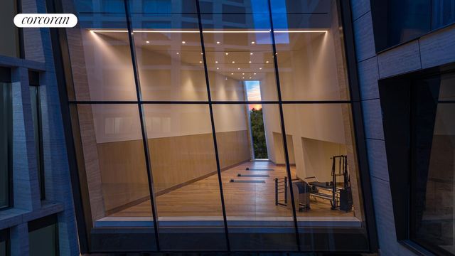 500 W 18TH Street EAST18B, New York City, NY 10011