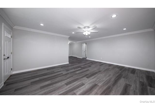 43 Weaver Drive 11-5A, Massapequa, NY 11758