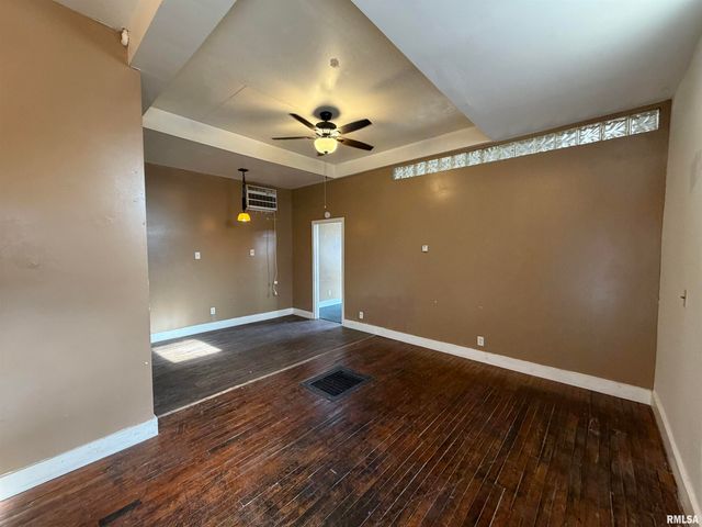 1421 S LIVINGSTON Street, Peoria, IL 61605