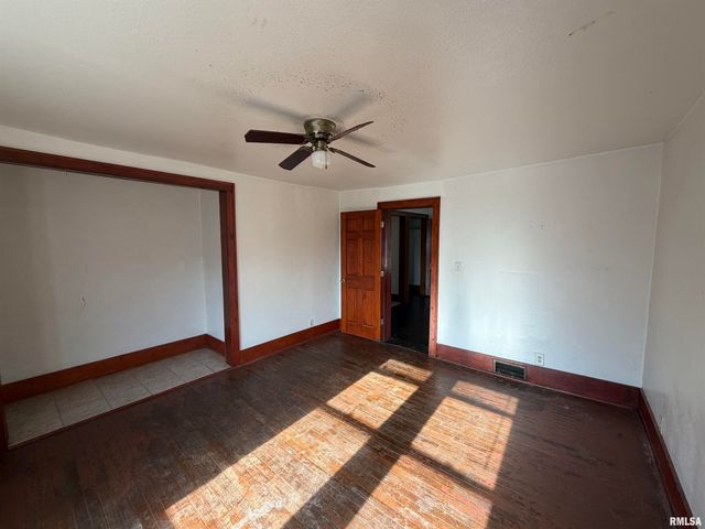 1421 S LIVINGSTON Street, Peoria, IL 61605