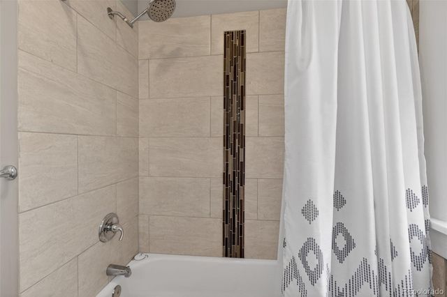 3042 W 38th Avenue, Denver, CO 80211