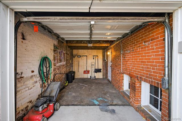 3042 W 38th Avenue, Denver, CO 80211