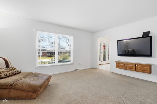 415 Oxford Drive, Noblesville, IN 46062