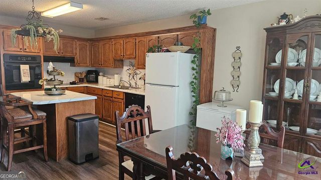61 Hamilton Woods Court, Warner Robins, GA 31088