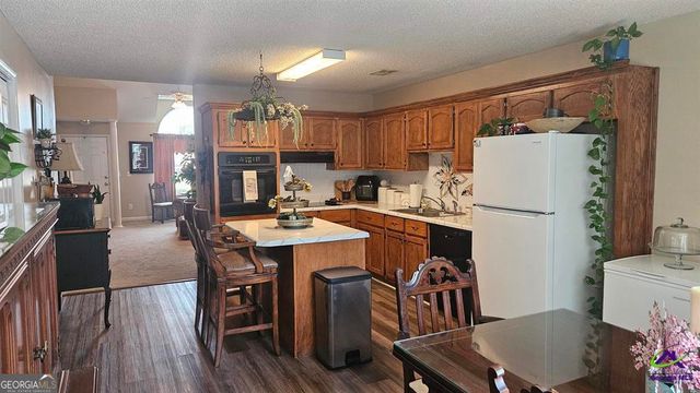 61 Hamilton Woods Court, Warner Robins, GA 31088
