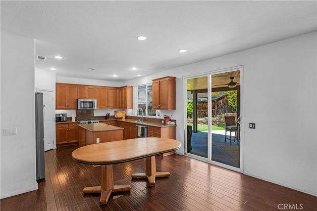 542 Wildrye Court, Hemet, CA 92543