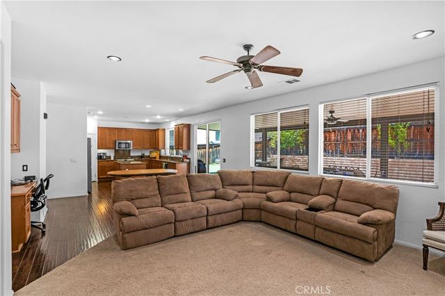 542 Wildrye Court, Hemet, CA 92543