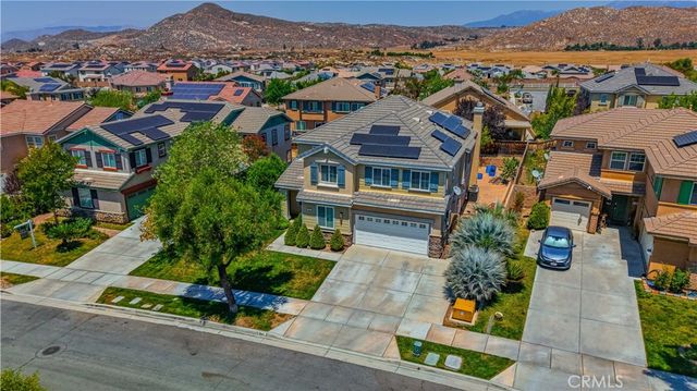 542 Wildrye Court, Hemet, CA 92543