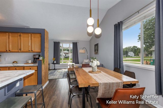 2551 Cedar Lake Drive, Jenison, MI 49428