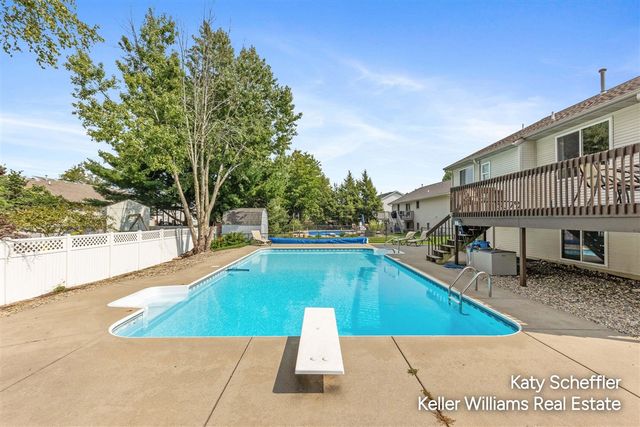 2551 Cedar Lake Drive, Jenison, MI 49428