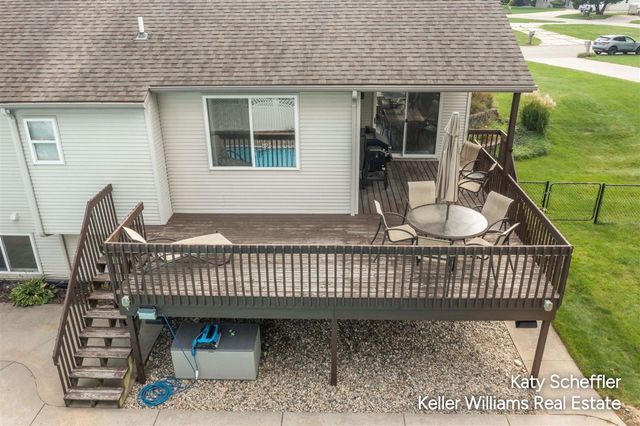 2551 Cedar Lake Drive, Jenison, MI 49428