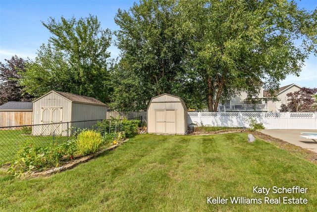 2551 Cedar Lake Drive, Jenison, MI 49428