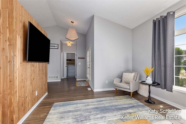 2551 Cedar Lake Drive, Jenison, MI 49428