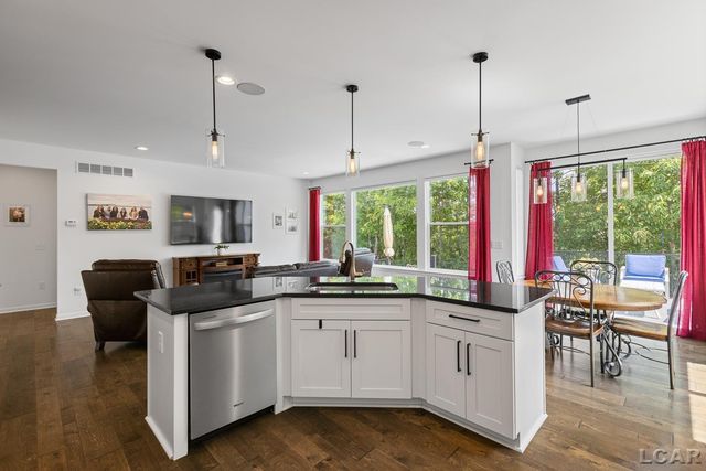 4338 Rolling Meadow Lane, Ypsilanti, MI 48197