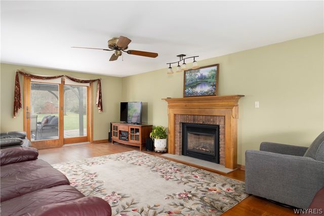 6733 Scherff Road, Orchard Park, NY 14127