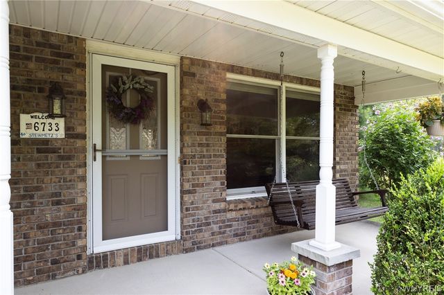 6733 Scherff Road, Orchard Park, NY 14127