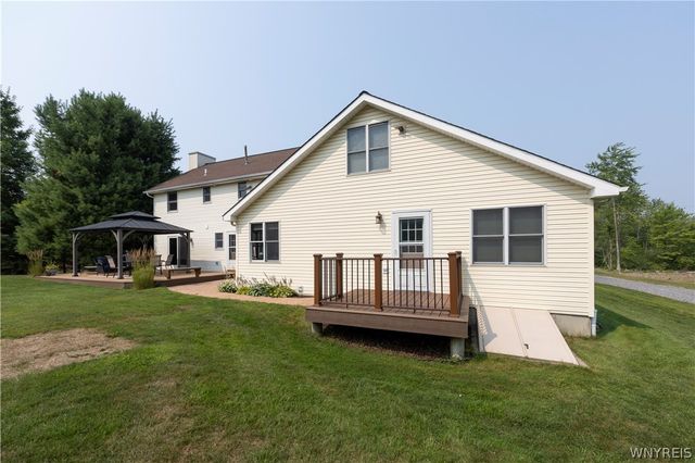 6733 Scherff Road, Orchard Park, NY 14127