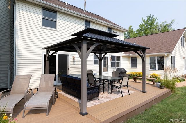 6733 Scherff Road, Orchard Park, NY 14127