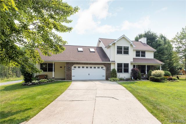 6733 Scherff Road, Orchard Park, NY 14127