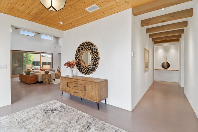 123 E Lupita Road, Santa Fe, NM 87505
