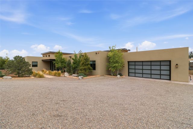 123 E Lupita Road, Santa Fe, NM 87505
