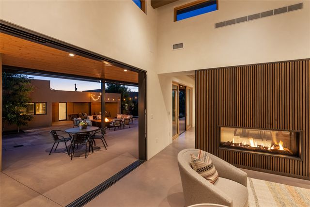 123 E Lupita Road, Santa Fe, NM 87505