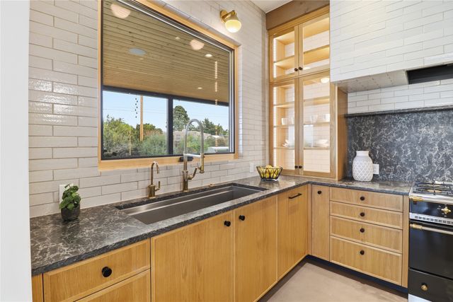 123 E Lupita Road, Santa Fe, NM 87505