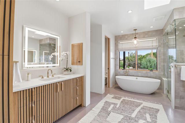 123 E Lupita Road, Santa Fe, NM 87505
