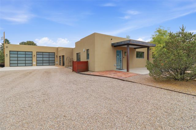 123 E Lupita Road, Santa Fe, NM 87505