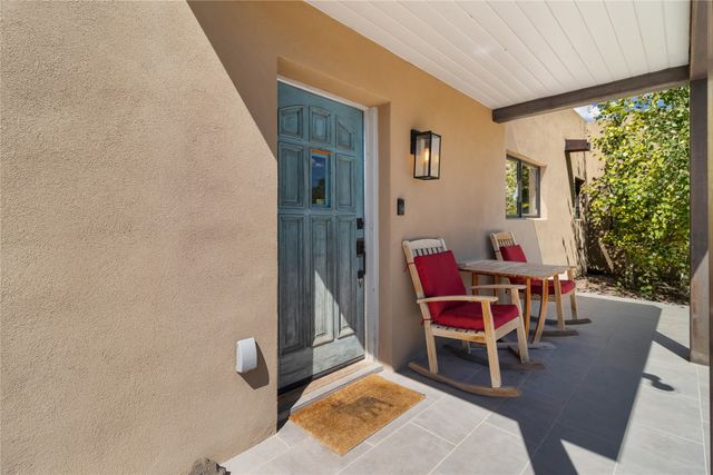 123 E Lupita Road, Santa Fe, NM 87505