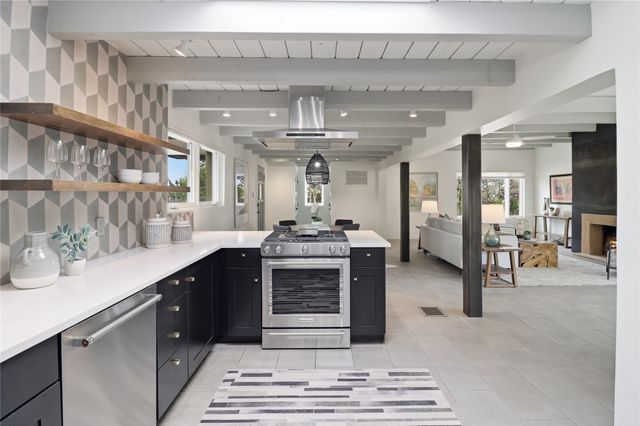 123 E Lupita Road, Santa Fe, NM 87505