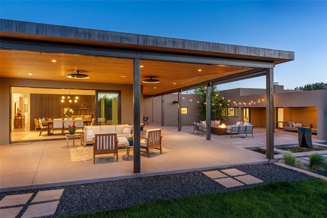 123 E Lupita Road, Santa Fe, NM 87505