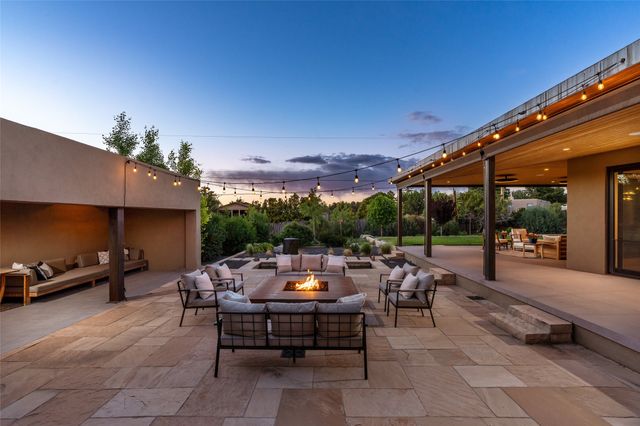 123 E Lupita Road, Santa Fe, NM 87505