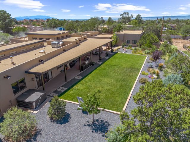 123 E Lupita Road, Santa Fe, NM 87505
