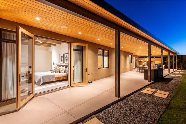 123 E Lupita Road, Santa Fe, NM 87505