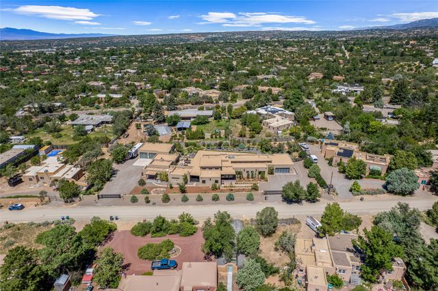 123 E Lupita Road, Santa Fe, NM 87505
