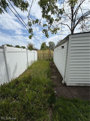 13912 Liberty Avenue, Cleveland, OH 44135