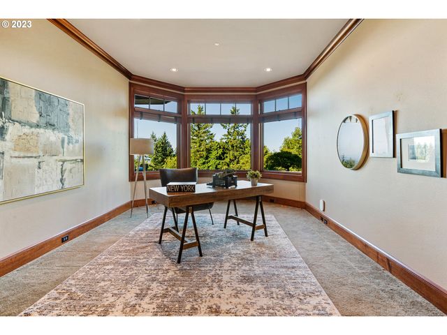 9838 Nw WIND RIDGE Dr, Portland, OR 97229